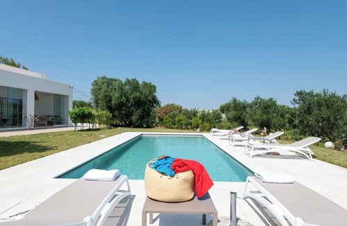 Ostuni Villa | Exclusive, Modern Country House with Private Pool – Your Dream Holiday in Puglia