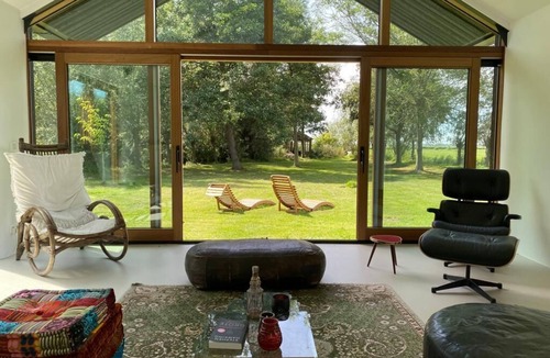Landsmeer House | Exclusive Romantic Amsterdam Retreat: Luxurious Oasis Near the Heart of the City