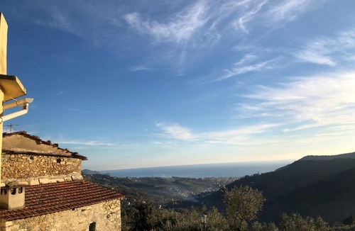Aigo Villa | Exclusive romantic escape between Cinque Terre and Portofino, offering complete privacy and a private infinity pool