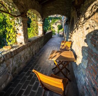 Aigo Villa | Exclusive romantic escape between Cinque Terre and Portofino, offering complete privacy and a private infinity pool