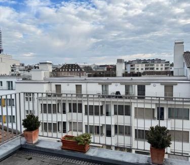 Vorstadte Apartment | Exclusive Rooftop Duplex Penthouse, Hot Tub, 2 Terrace Views, 230sqm, Downtown, 6min walk to main station