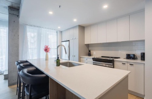Old Montreal Apartment | Exclusive Sanctuary Elegance Meets Comfort