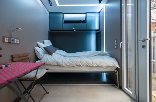 Nippes Apartment | Exclusive sea container Tiny House Cologne Niehl