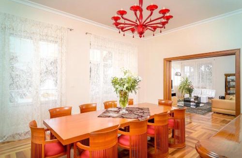Split Villa | Exclusive Seafront Villa 5 Bedrooms Villa Mestro Outdoor Pool