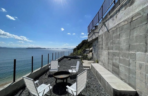Kurahashi House | Exclusive Seaside Escape in Ocean House