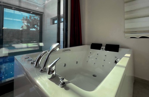 Uzumlu Villa | Exclusive Sheltered Villas