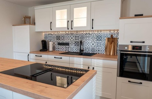 Brimingen House | Exclusive suite with whirlpool, sauna 1-2 persons - Ferienhaus Im Lachergarten