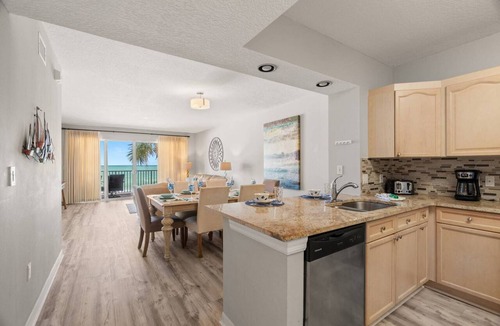 North Redington Beach Condo | Exclusive Beachfront w/Private Beach, 3 pools, Gym, Free Wi-Fi & Cable, Security ~ 244 Tides