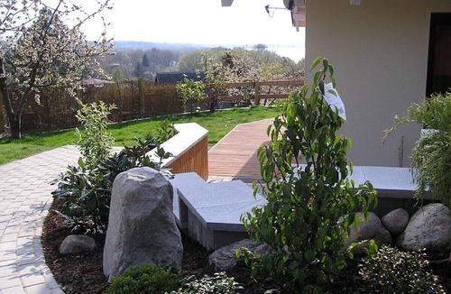 Klein Nemerow House | Exclusive vacation home in a peaceful location close to the forest and water