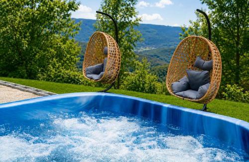 Salatrucel Villa | Exclusive Villa Jacuzzi & BBQ