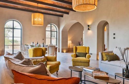 Siena Villa | Exclusive Villa Mami