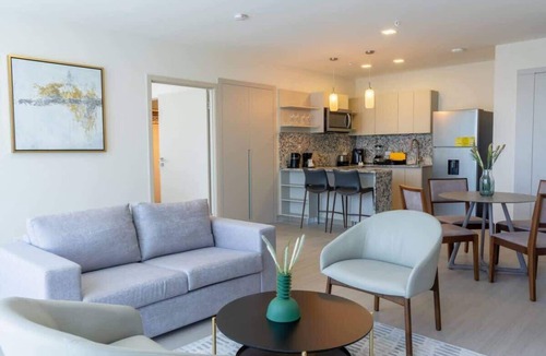 Costa del Este Condo | Executive 1-Bedroom with City Views – Panama