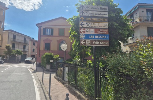 Rapallo Apartment | Executive 1 Bedrooms & Balcony Breakfast&BeachServices included