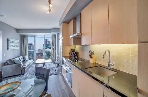 Wellington Place Condo | Executive 1BR at 300 Front St W | Balcony & Lake View
