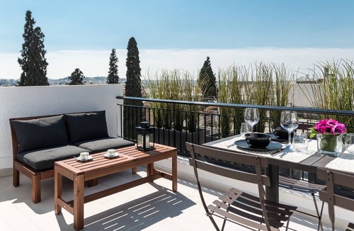 Plaka Apartment | Executive 2 bdr Suite in Plaka - Acropolis view