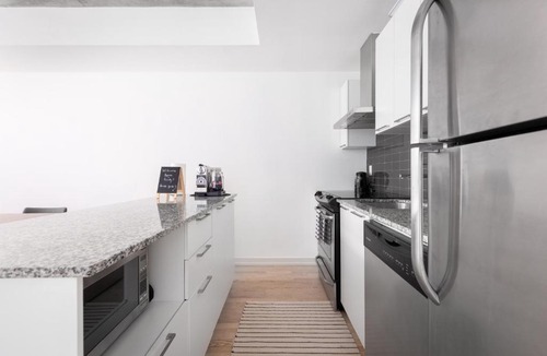 Fashion District Apartment | Executive 2-Storey Luxury King West Loft