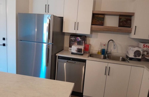 Dieppe Apartment | Executive 2BR Apt | Fully Furnished | Fast Wi-Fi | Perfect for Monthly Stays