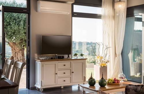 Agia Villa | Executive 9 bedroom villa with a heated pool