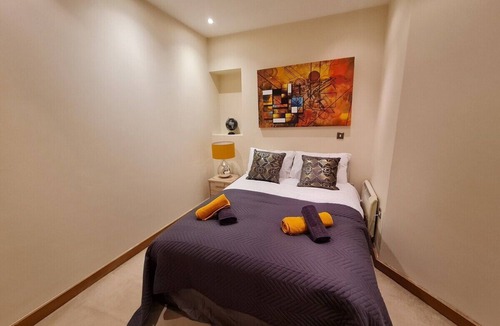 Sunderland City Centre Apartment | Executive Apartment a very short walk to the Sunderland metro and train station.