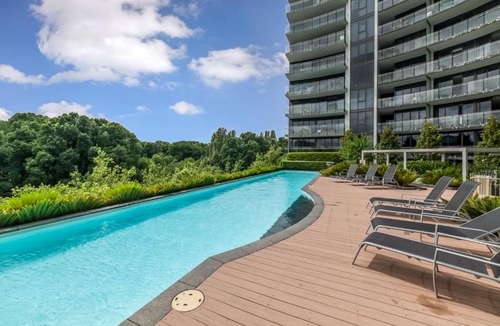 City East Apartment | Executive Balcony Apartment in Central Canberra
