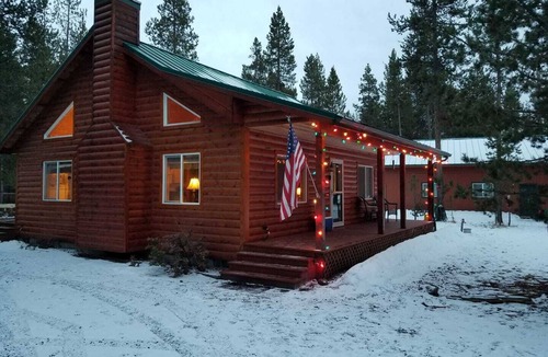 La Pine Cabin | Executive cabin in the woods!