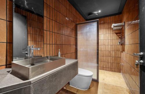 Riyadh Ski Chalet | Executive Chalet with Elegant Design A5