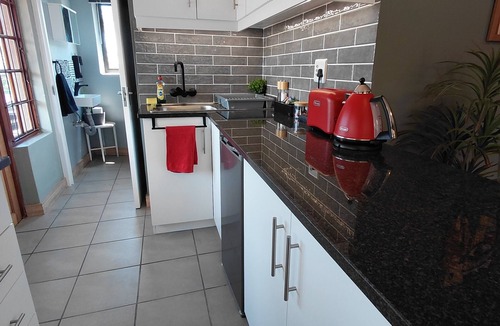 Ethekwini Apartment | Executive Chic Flat with Stunning Views