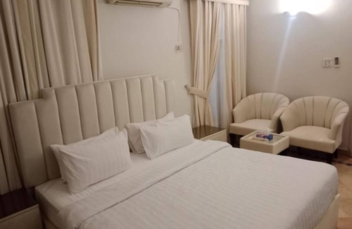 F-8 Sector Bed & Breakfast | Executive Clift Royal - Best place in Islamabad F8 Sector
