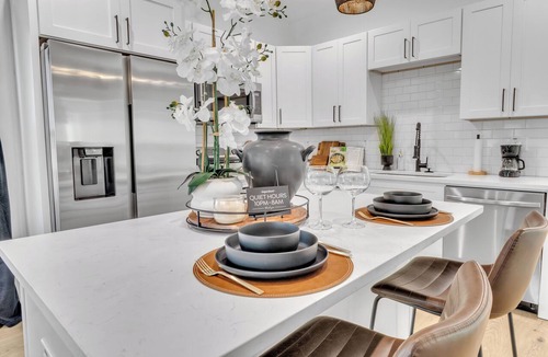 Sylvan Hills Apartment | Executive Comfort Suite apartment in Atlanta