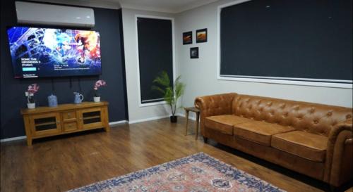 Denman Villa | Executive Denman Home