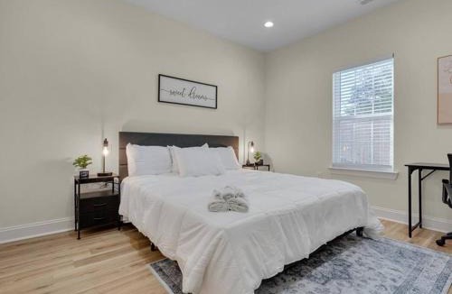 Durham House | Executive Durham Oasis-Luxury & Location
