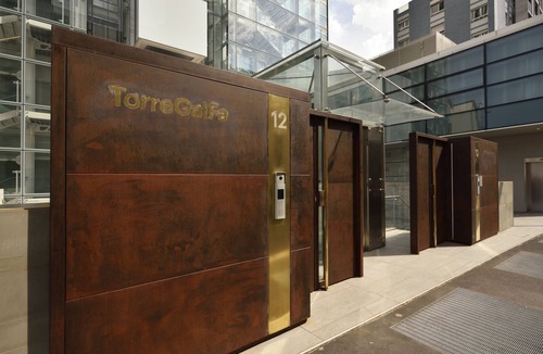 Centro Direzionale Apartment | Executive four-room apartment with city view - Torre Galfa Milan | An Experiences