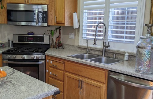 San Pablo House | Executive home close to Keller Beach and Point Pinol regional shoreline-