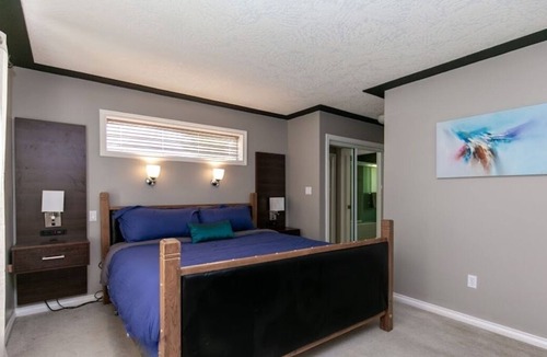 Cordova Bay House | Executive Home in Cordova Bay