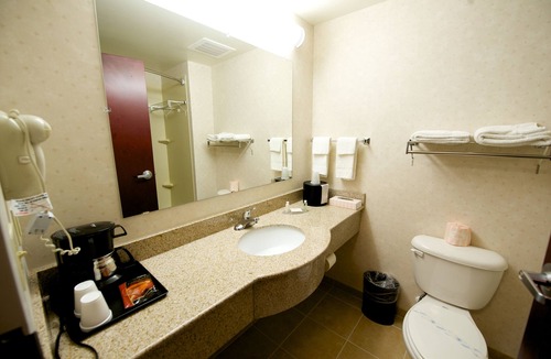 Upper Marlboro Hotel | Executive Inn And Suites