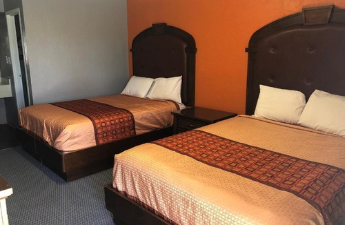Independence Hotel | Executive Inn & Suites