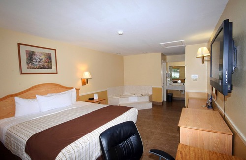 Edinburg Hotel | Executive Inn