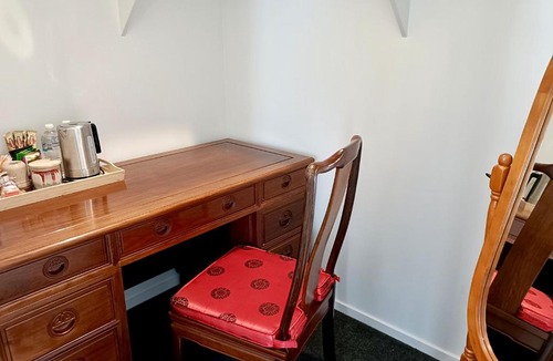 Holmview House | Executive King Suite - Ensuite