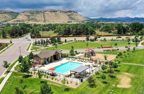 Golden House | Executive modern home - great for families