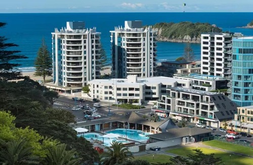 Mount Maunganui Apartment | Executive Oceanside Apartment