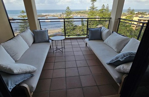 Wollongong Apartment | Executive Penthouse Apartment