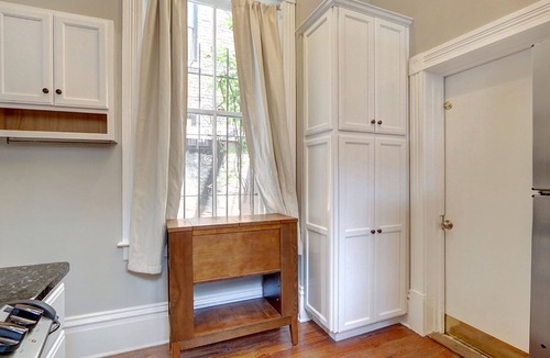 Savannah Victorian District Apartment | Executive Rental for Extended-Stays, Pool Access