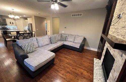 Waukee House | Executive Rental - Newer High End 6 BR Home in Waukee, Iowa