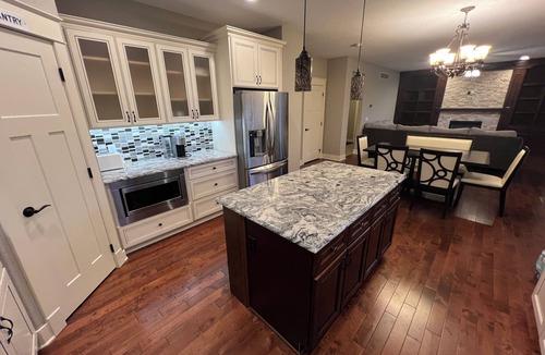 Waukee House | Executive Rental - Newer High End 6 BR Home in Waukee, Iowa