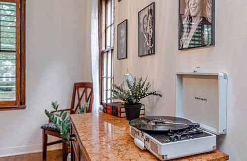 Fondren House | Executive Retreat in Fondren
