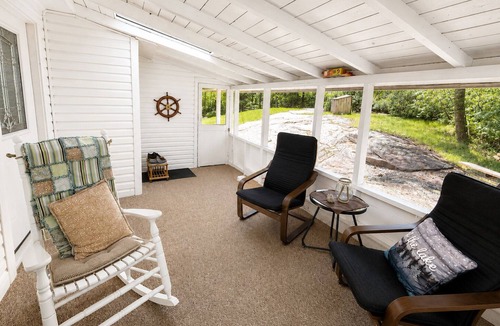 Nipissing Cottage | Executive Retreat on Lake Nipissing