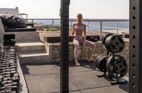 Paradise Hotel | Executive Studio-Sea View, Shared Infinity Pool, Gym, Bar, 4'from Paradise Beach