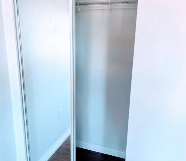 Alert Bay Apartment | Executive Suite 2 Bedroom Serviced Apartment