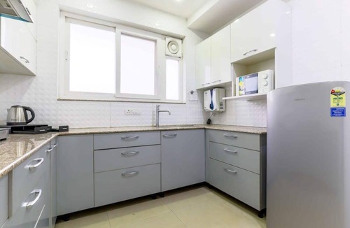 Sushant Lok Apartment | Executive suite! 2BR& Balcony