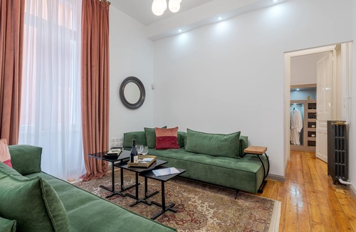 Plaka Apartment | Executive Suite Aegeus by 2 Mazi Suites